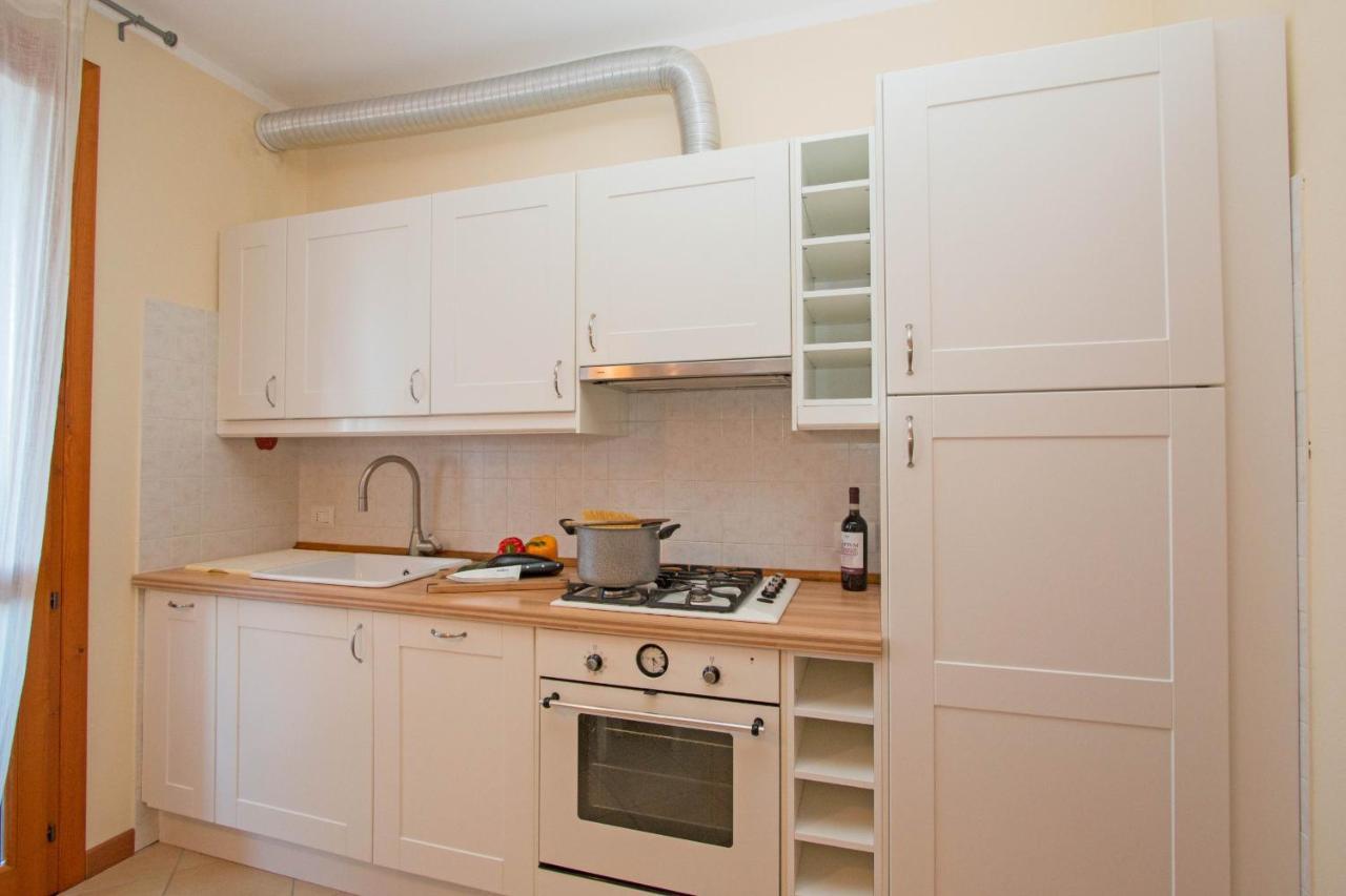 Baglio Degli Ulivi 3 Apartment By Wonderful Italy Sirmione Luaran gambar