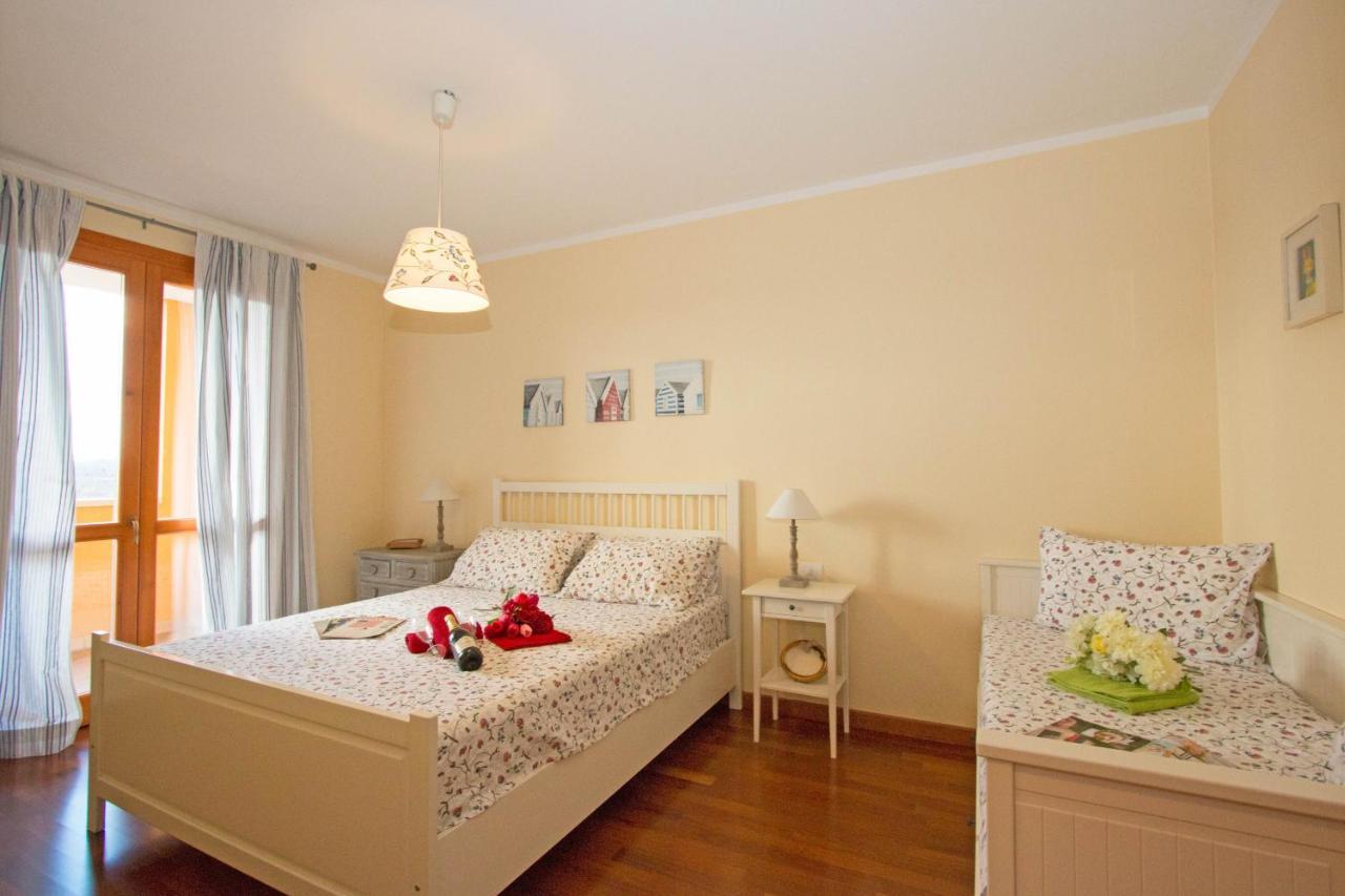 Baglio Degli Ulivi 3 Apartment By Wonderful Italy Sirmione Luaran gambar