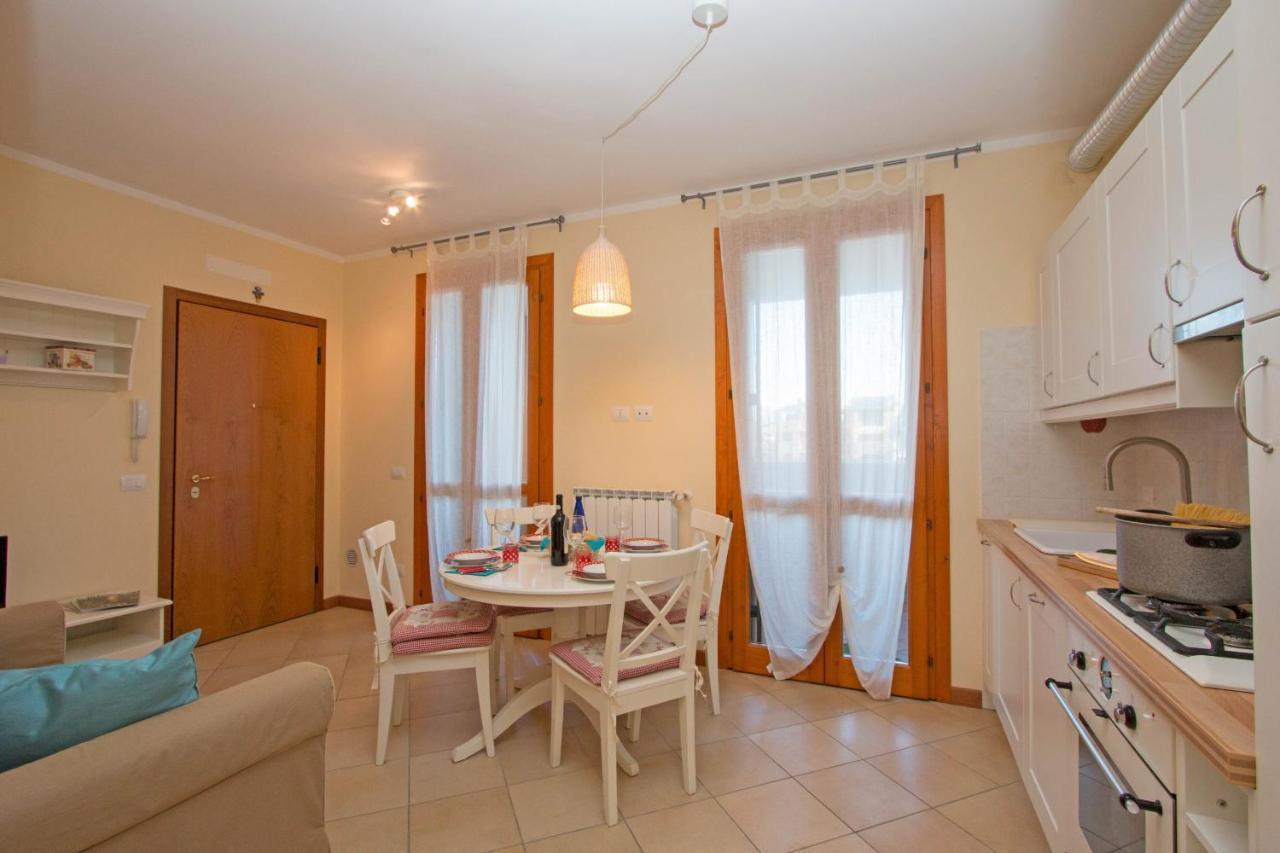 Baglio Degli Ulivi 3 Apartment By Wonderful Italy Sirmione Luaran gambar