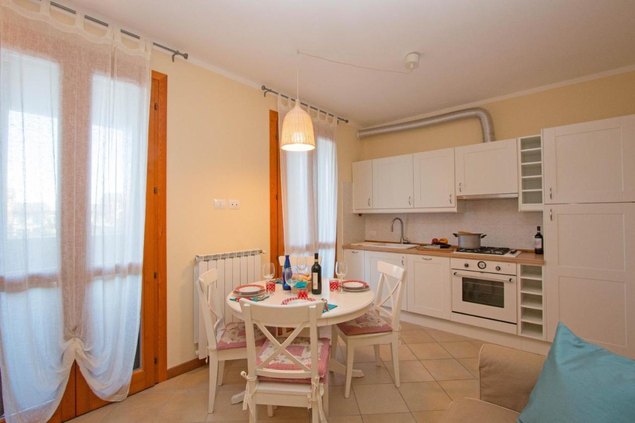 Baglio Degli Ulivi 3 Apartment By Wonderful Italy Sirmione Luaran gambar