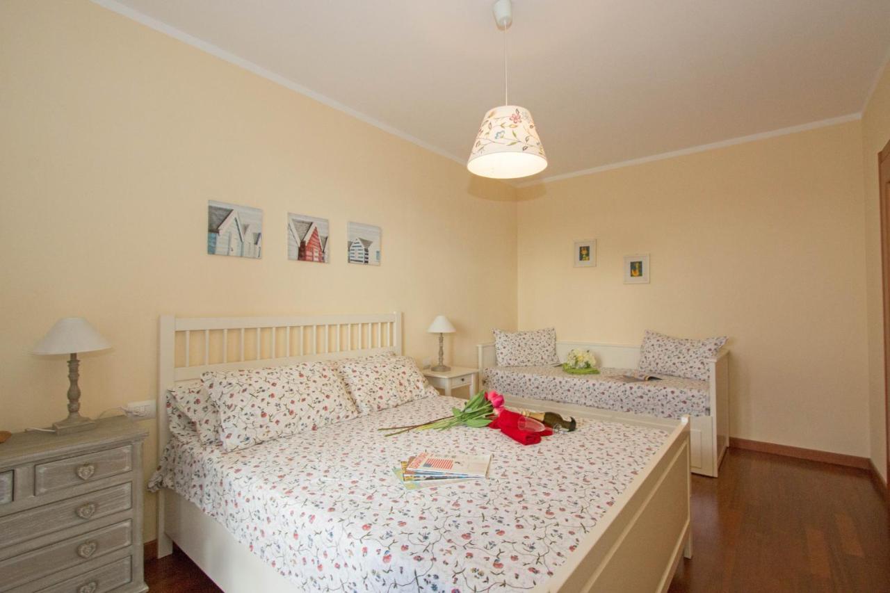 Baglio Degli Ulivi 3 Apartment By Wonderful Italy Sirmione Luaran gambar